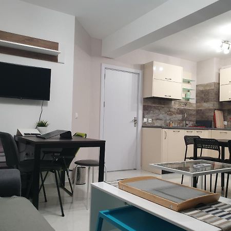 New The Twins Varna Two-Bedroom, Apt 5 At 15 Tsani Ginchev Street, Floor 3 Extérieur photo