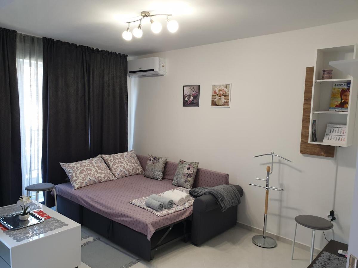 New The Twins Varna Two-Bedroom, Apt 5 At 15 Tsani Ginchev Street, Floor 3 Extérieur photo