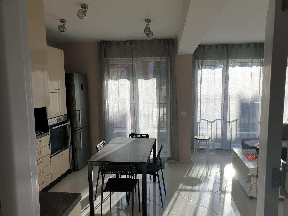 New The Twins Varna Two-Bedroom, Apt 5 At 15 Tsani Ginchev Street, Floor 3 Extérieur photo