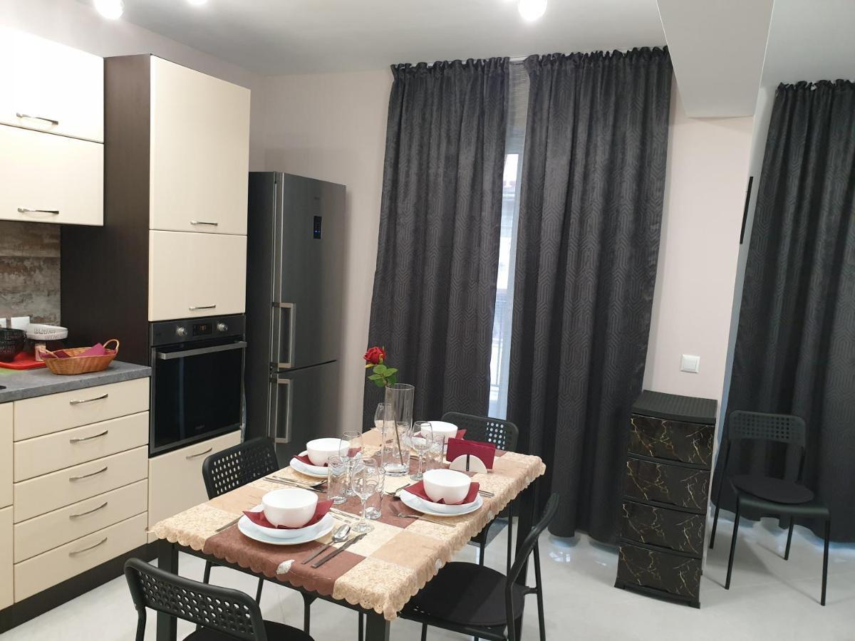 New The Twins Varna Two-Bedroom, Apt 5 At 15 Tsani Ginchev Street, Floor 3 Extérieur photo