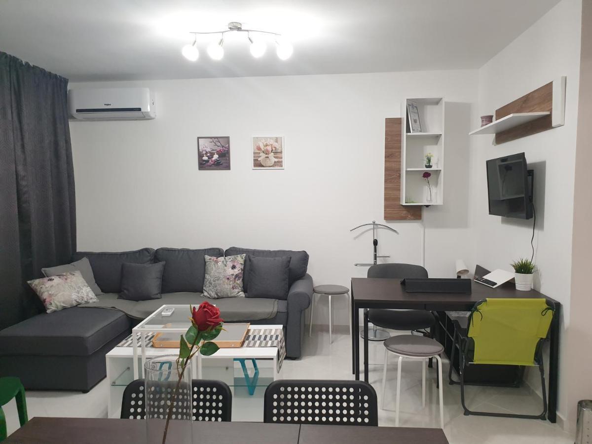 New The Twins Varna Two-Bedroom, Apt 5 At 15 Tsani Ginchev Street, Floor 3 Extérieur photo