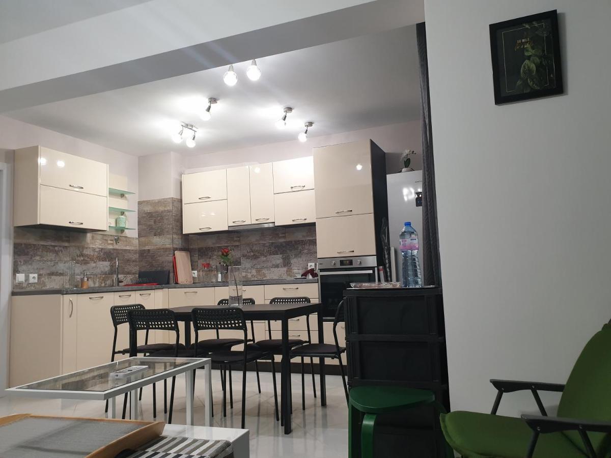 New The Twins Varna Two-Bedroom, Apt 5 At 15 Tsani Ginchev Street, Floor 3 Extérieur photo