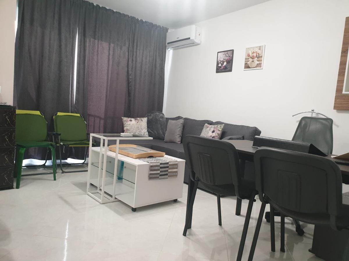 New The Twins Varna Two-Bedroom, Apt 5 At 15 Tsani Ginchev Street, Floor 3 Extérieur photo